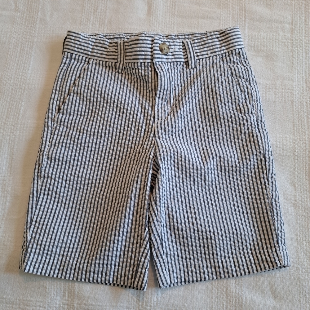 Gymboree boys size 6 Dressed up line shorts